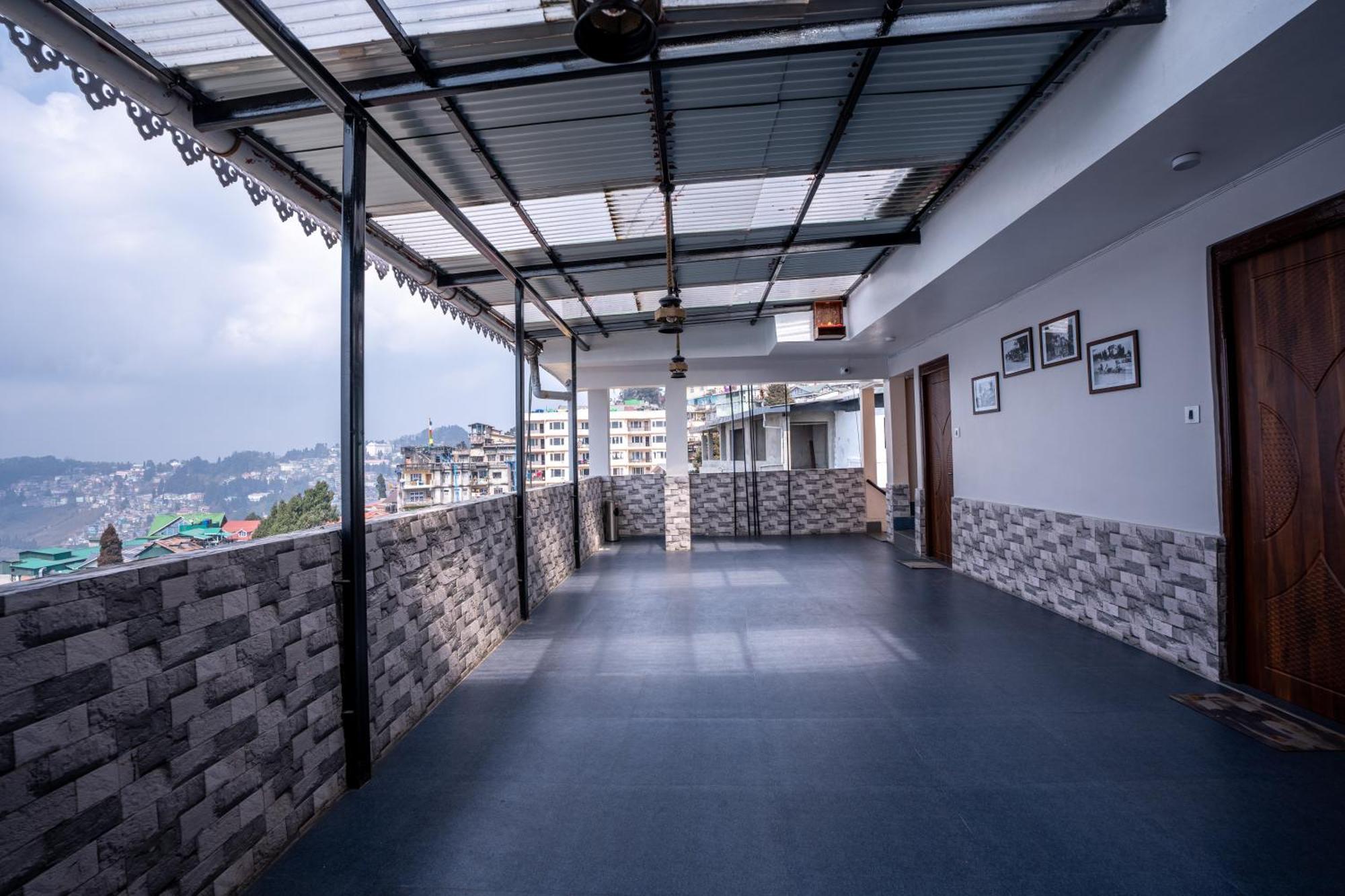Darjeeling Guest House Deluxe エクステリア 写真